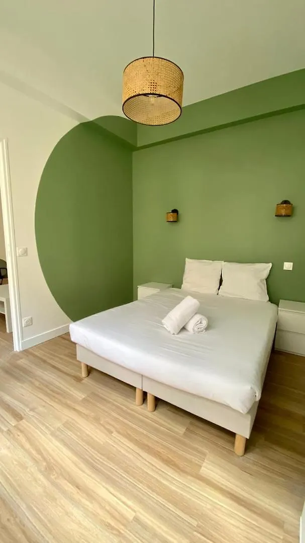 Appartement Renove Proche Grands Boulevards 4P Paryż Francja