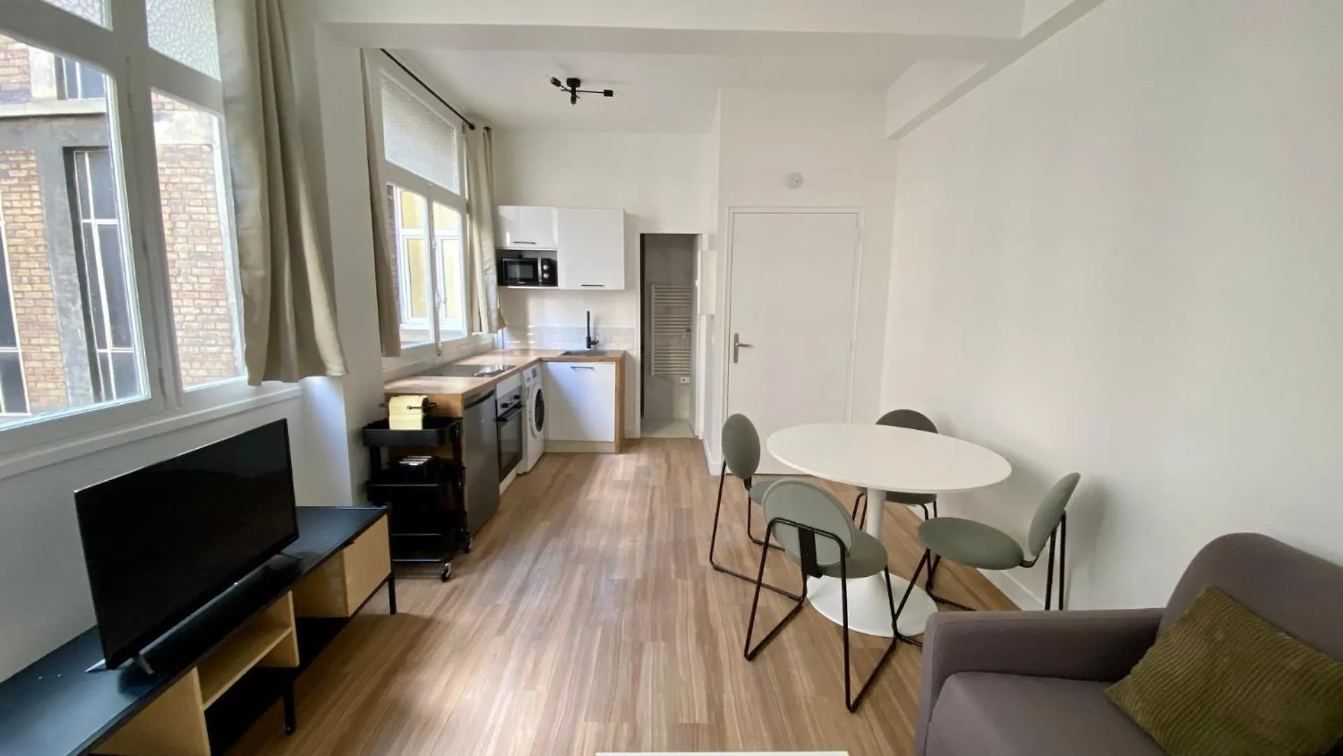 Apartament Appartement Renove Proche Grands Boulevards 4P Paryż