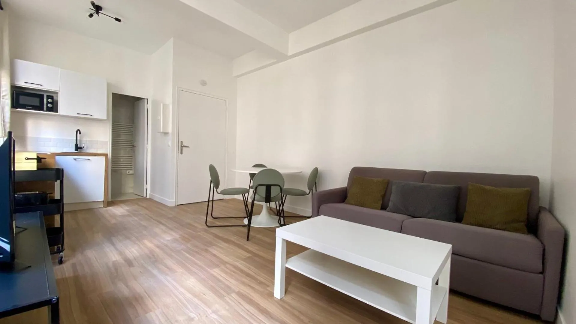 Appartement Renove Proche Grands Boulevards 4P Paryż Francja